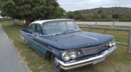 1960 Pontiac 6 CyL Manual. - SOLD 2013